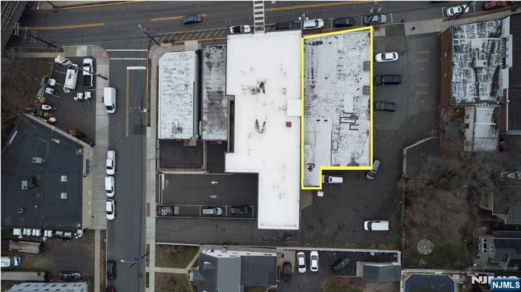 213-217 Stuyvesant Avenue