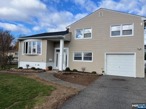 88 Cedar Road Dumont NJ 07628