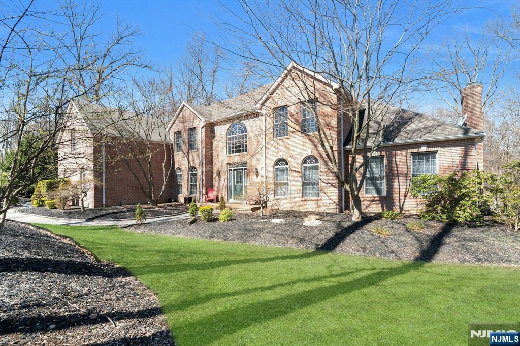 13 Greenfield Hill