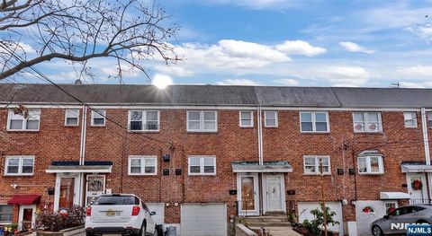 Photo of 25 Ferncliff Road, Jersey City, NJ 07305 (MLS # 26000794)