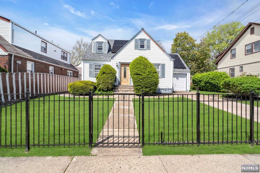 Move in ready Charming cape cod 3 bedrooms 2 bathrooms with a finished basement, extra bonus enclosed sun porch, eat in kitchen and large backyard. New roof and solar panel installed in 2020. New floors, quartz countertops and kitchen cabinets installed in 2022. Finished basement offers additional living space with a full bathroom and laundry room. Close to amenities, restaurants, grocery stores, memorial park, memorial pool, major highways and easy commute to NYC.
