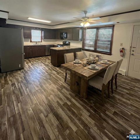 Photo of 156 Chestnut St #B - 2nd fl, Rutherford, NJ 07070 (MLS # 26004776)