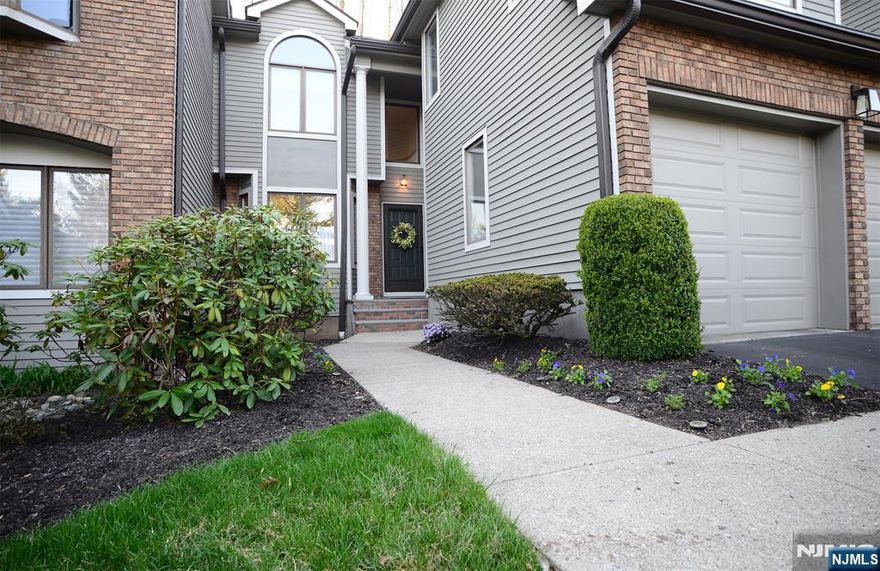 ***Please submit all offers by Wednesday 4/22 at Noon*** Welcome to a beautifully updated home, offering the perfect blend of comfort, style, and lakeside living. Step inside and be greeted by breathtaking lake views from the soaring 2 story great room, anchored by a warm gas fireplace. The DR features SGD that opens to a deck, ideal for taking in lake views. A beautifully updated EIK boasts SS appliances and a charming window seat. New hardwood floors flow throughout the home. A 1/2 bath, laundry room, and direct entry from the 2-car garage complete the 1st floor. Upstairs the primary bedroom features vaulted ceilings, a generous, WIC and a luxurious ensuite bath with an oversized marble shower. 2 additional bedrooms and a hall bath round out the 2nd floor. The lower level offers even more living space with a walkout family room, great for entertaining or relaxing, a fourth bedroom and an updated full bath. Residents enjoy access to the community room, pool, and gym. All of this conveniently located near top rated OT schools.