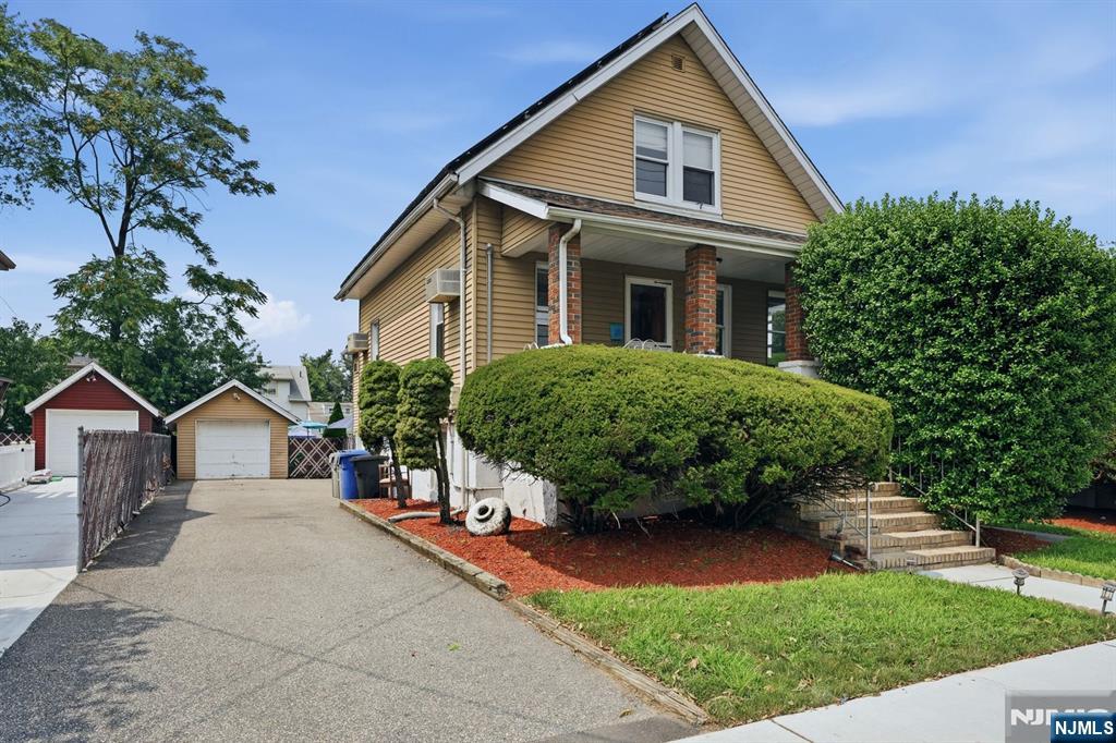 12 Columbus Avenue