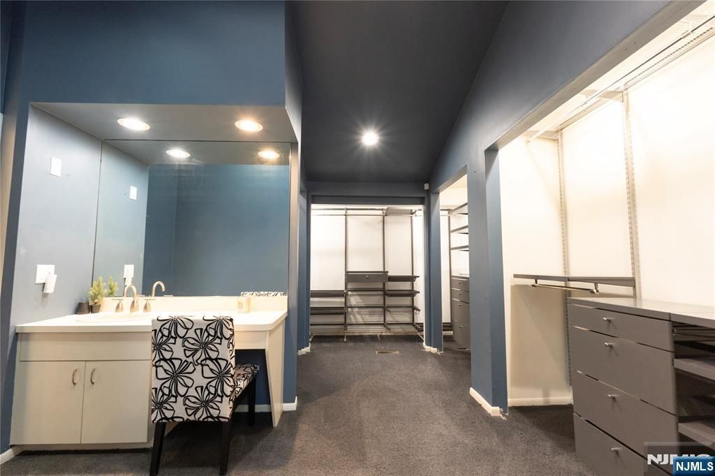 Photo of 22 Post Lane, Livingston, NJ 07039 (MLS # 26007113)