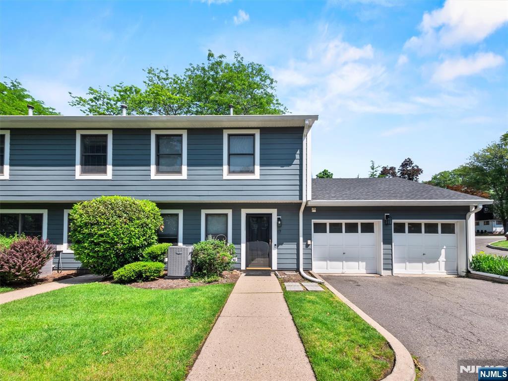 Rental Property at 17 Briarwood Ct A, Ramsey, New Jersey - Bedrooms: 3 
Bathrooms: 2 
Rooms: 7  - $3,200 MO.