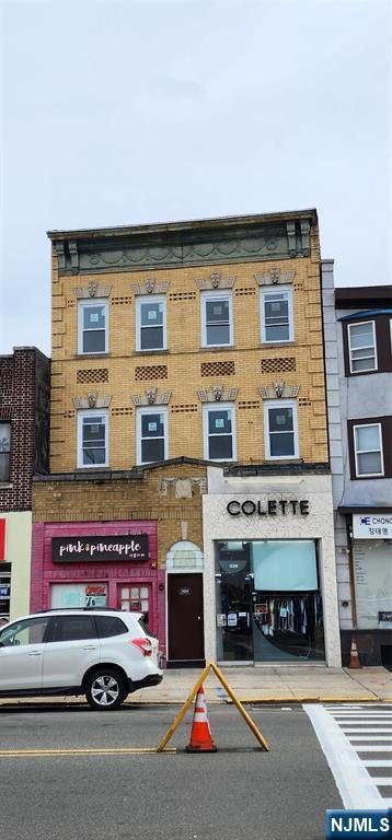 Photo of 326 Broad Avenue, Palisades Park, NJ 07650 (MLS # 26024497)