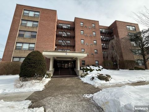 95 Orient Way 1H Rutherford NJ 07070