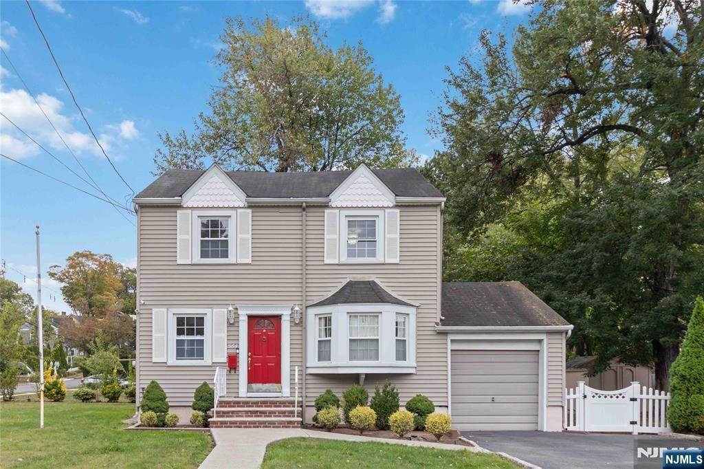 Photo of 564 Bloomfield Avenue, Nutley, NJ 07110 (MLS # 25036583)