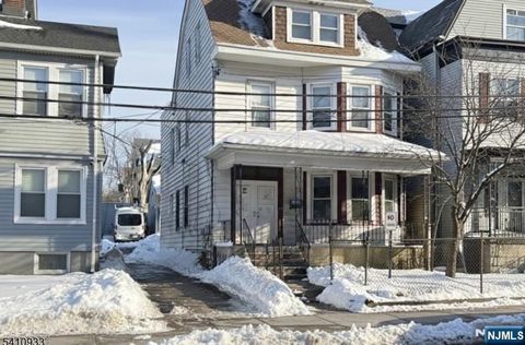 Photo of 922 Grove Street, Irvington, NJ 07111 (MLS # 26012157)