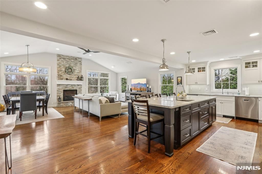 Photo of 46 Van Blarcom Lane, Wyckoff, NJ 07481 (MLS # 26010622)