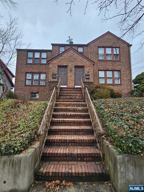 Photo of 75 E Fort Lee RD #1, Bogota, NJ 07603 (MLS # 26019221)