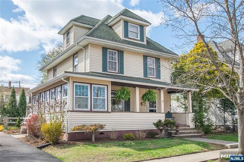 31 Maple Street Ramsey NJ 07446