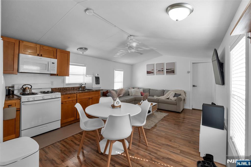 15A Avenue C