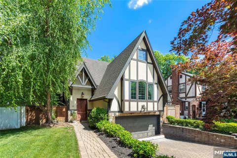 Photo of 86 George ST, Tenafly, NJ 07670 (MLS # 26021864)