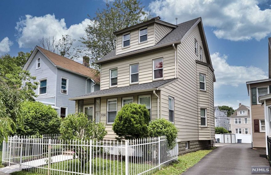Welcome to this spacious five-bedroom side hall colonial home nestled on a quiet tree lined street in the Elmwood Section of East Orange. Is ashort walk to NYC trains, Shopping, Elmwood and Monte Irvin Orange Parks. A quick 25-minute commute into New York Penn Station. Newlyrenovated with 5 BR, 2 Bath, Central AC, granite countertops, stainless steel appliances, large backyard, with gazebo and, off-street parkingfor 4 cars is waiting for you to simply unpack and enjoy!