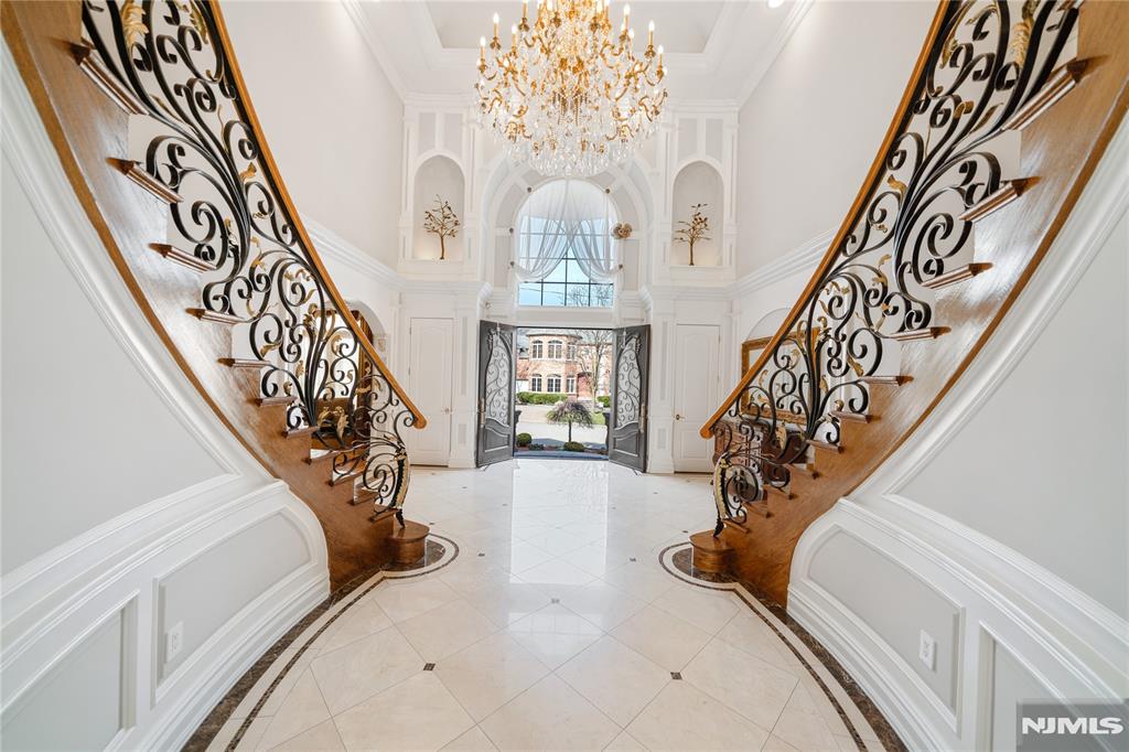 2 Euclid Road