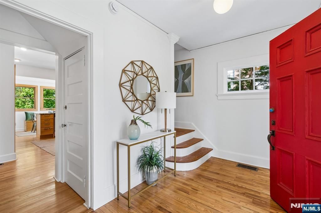 Photo of 16 Duryea Road, Montclair, NJ 07043 (MLS # 26014767)