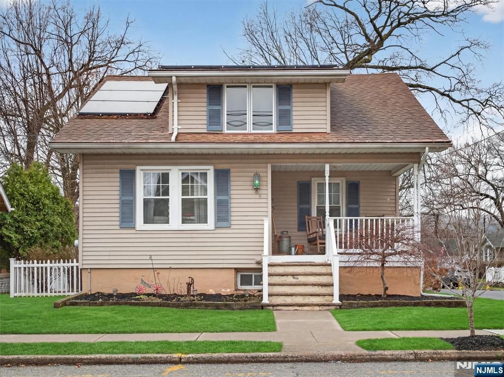 Photo of 108 9th Avenue, Hawthorne, NJ 07506 (MLS # 26010281)