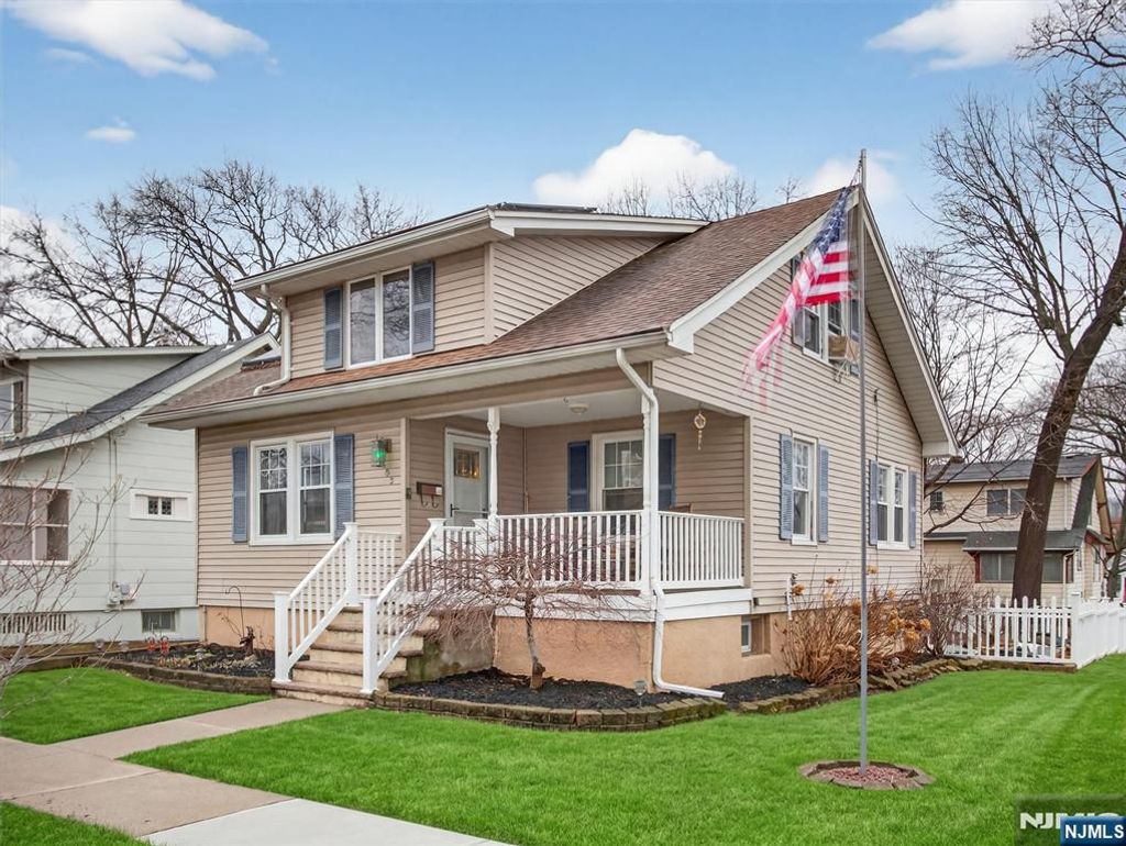 Photo of 108 9th Avenue, Hawthorne, NJ 07506 (MLS # 26010281)