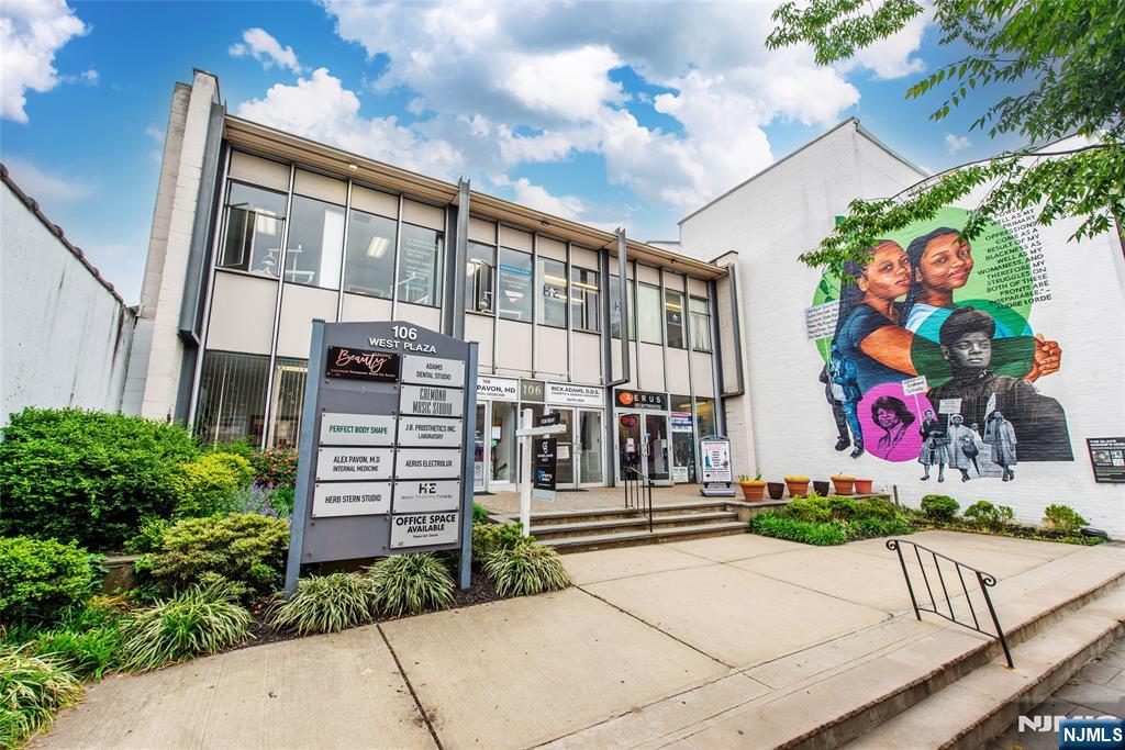 106 W Palisade Avenue 103