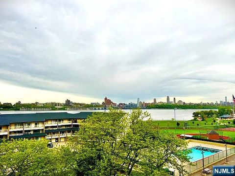 1203 River 5G Edgewater NJ 07020