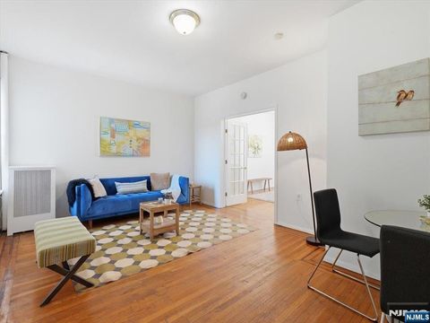 Photo of 141 Duncan Avenue #6, Jersey City, NJ 07306 (MLS # 26023994)