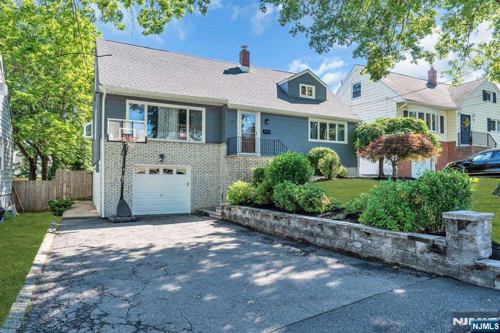 10 Bryn Mawr Road