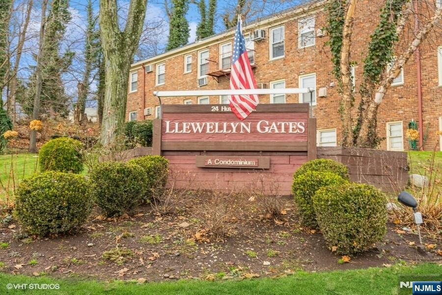 Property for Sale at 24 Hutton Avenue 46, West Orange, New Jersey - Bedrooms: 1 
Bathrooms: 1  - $265,000