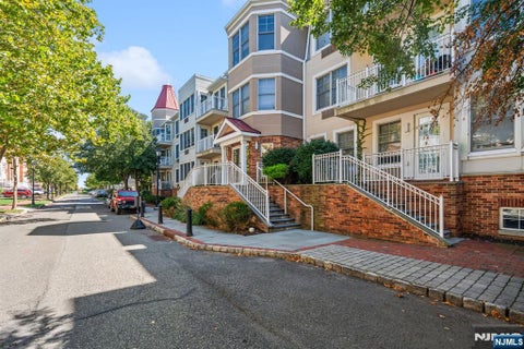 Photo of 40 Constitution Way #5107, Jersey City, NJ 07305 (MLS # 26034293)