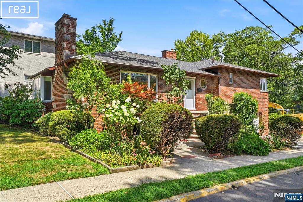 253 McElroy Avenue