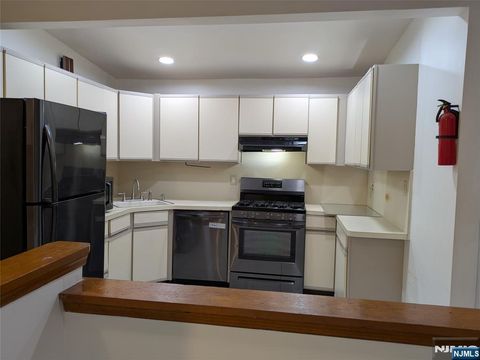 Photo of 124 W Franklin St #2nd Floor, Hackensack, NJ 07601 (MLS # 25033450)