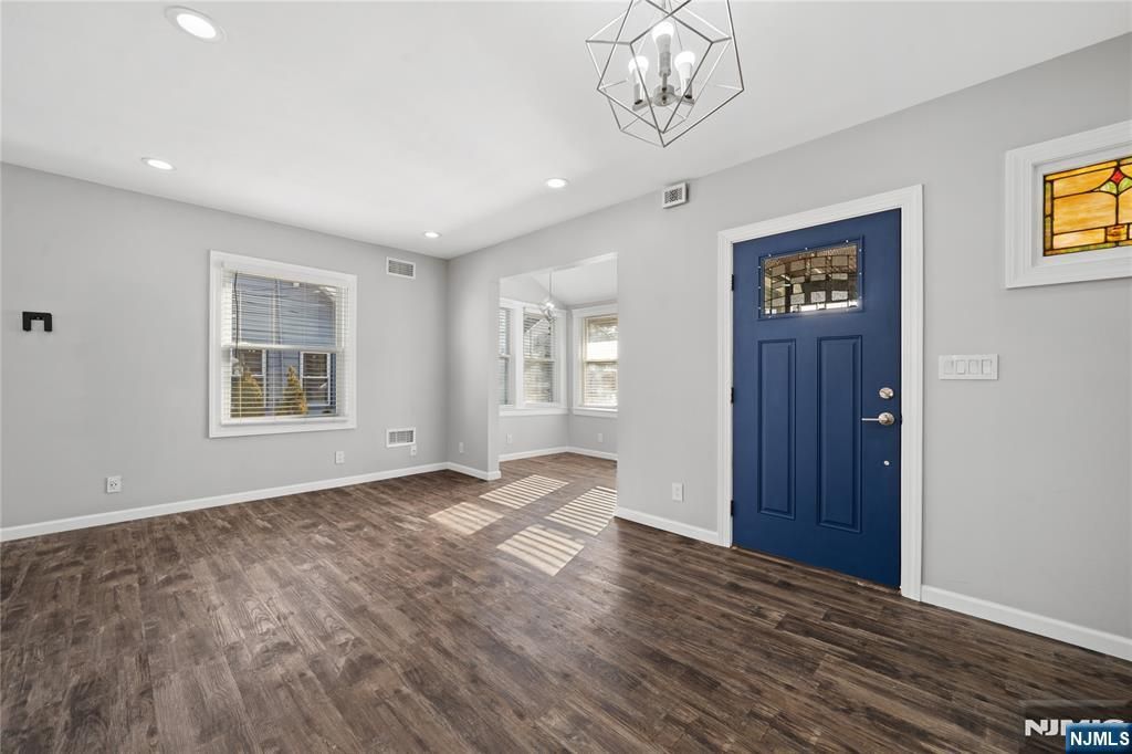 Photo of 176 Colfax Avenue, Clifton, NJ 07013 (MLS # 26001645)