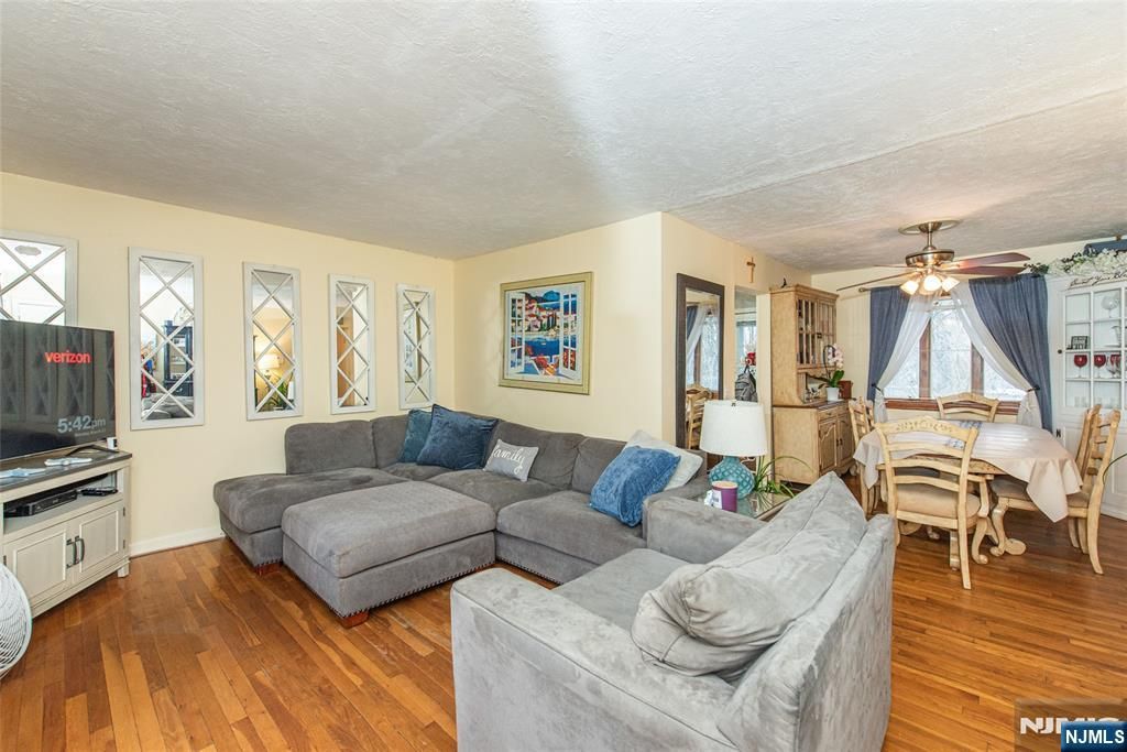 Photo of 23 Sunnie Ter, West Caldwell, NJ 07006 (MLS # 26014170)