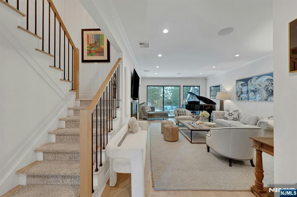 224 Barnstable Drive