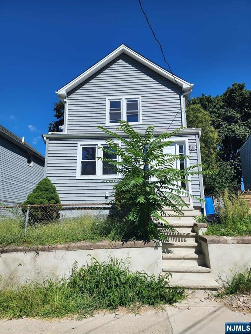 Newly renovated 2 family home. 1st floor features a modern 3 bedroom apartment with hardwood and tile throughout. The 2nd floor has a 2 Bedroom apartment also with Hardwood and Tile. Laundry Hookups in the unit. Full, Unfinished basement.