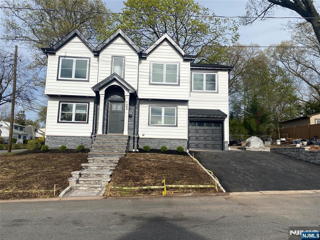 Property for Sale at 103 Highwood Drive, Dumont, New Jersey - Bedrooms: 5 
Bathrooms: 4 
Rooms: 8  - $914,999