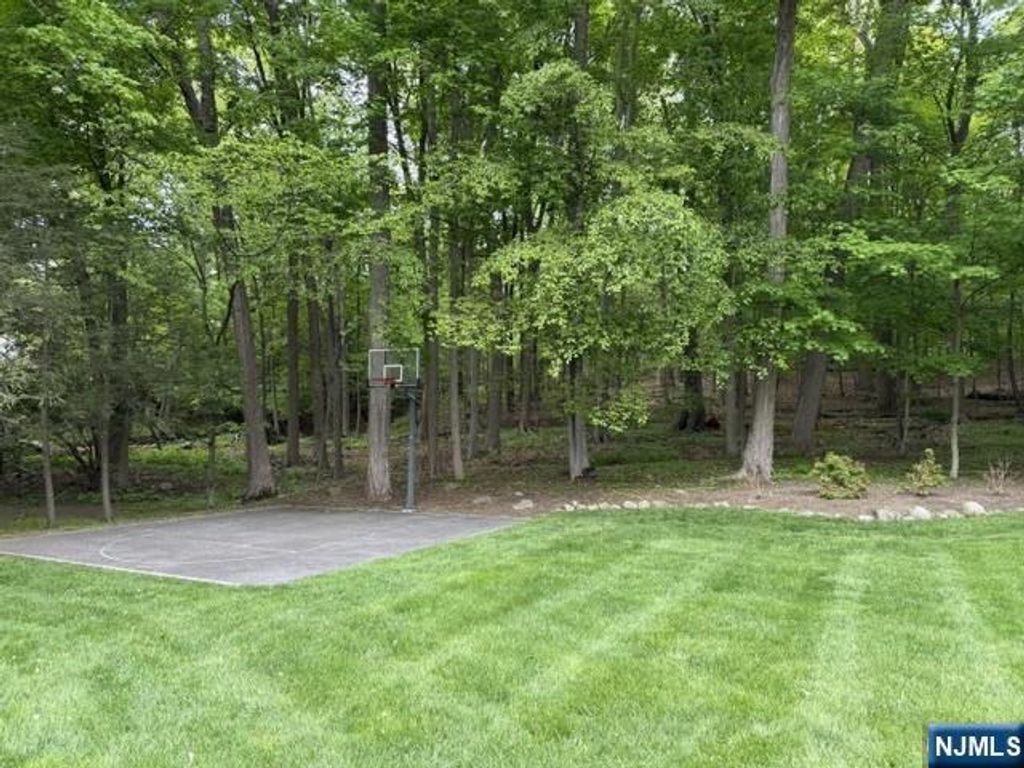 Photo of 7 Pontiac Drive, Wayne, NJ 07470 (MLS # 26017888)