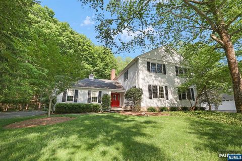 Photo of 7 Pontiac Drive, Wayne, NJ 07470 (MLS # 26017888)
