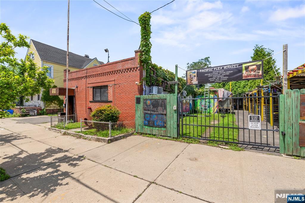 149 Pacific Avenue