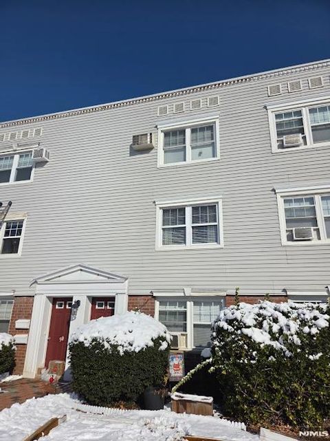 48-B Hastings Rutherford NJ 07070