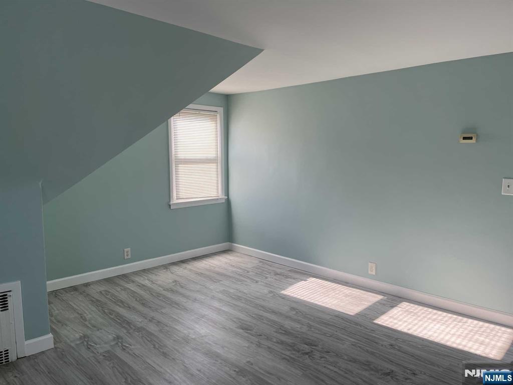 Carlstadt, New Jersey 07072, United States, 1 Bedroom Bedrooms, ,1 BathroomBathrooms,Residential,Active,35358