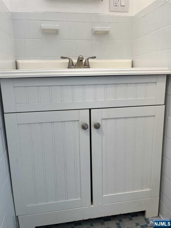 Carlstadt, New Jersey 07072, United States, 1 Bedroom Bedrooms, ,1 BathroomBathrooms,Residential,Active,35358