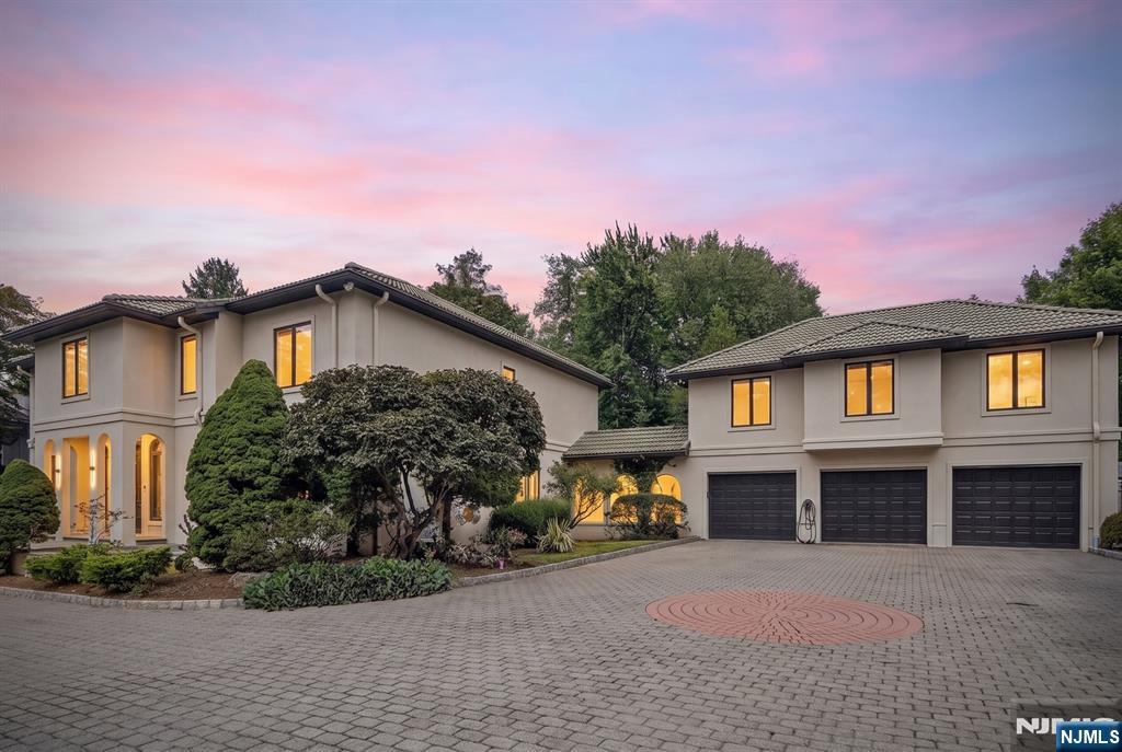 471 Homans Avenue
