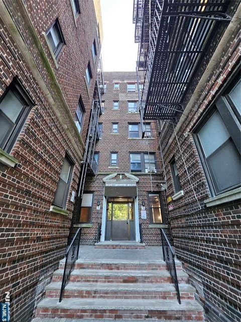435 79th Street 51 North Bergen NJ 07047