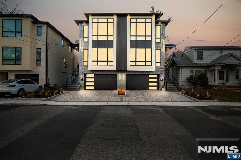 811 Jassamine Way