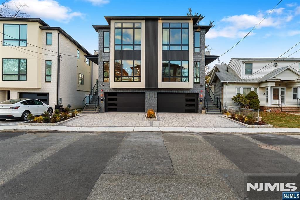 811 Jassamine Way