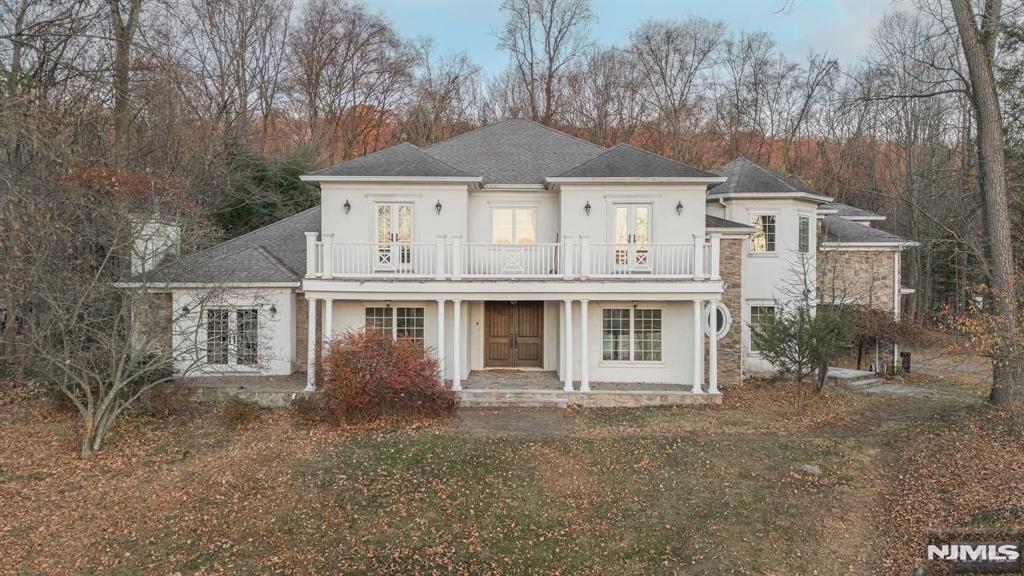 Property for Sale at 298 Pulis Avenue, Franklin Lakes, New Jersey - Bedrooms: 5 
Bathrooms: 6 
Rooms: 11  - $1,899,999