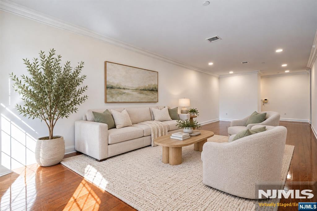 180 Edgewater Road 1A