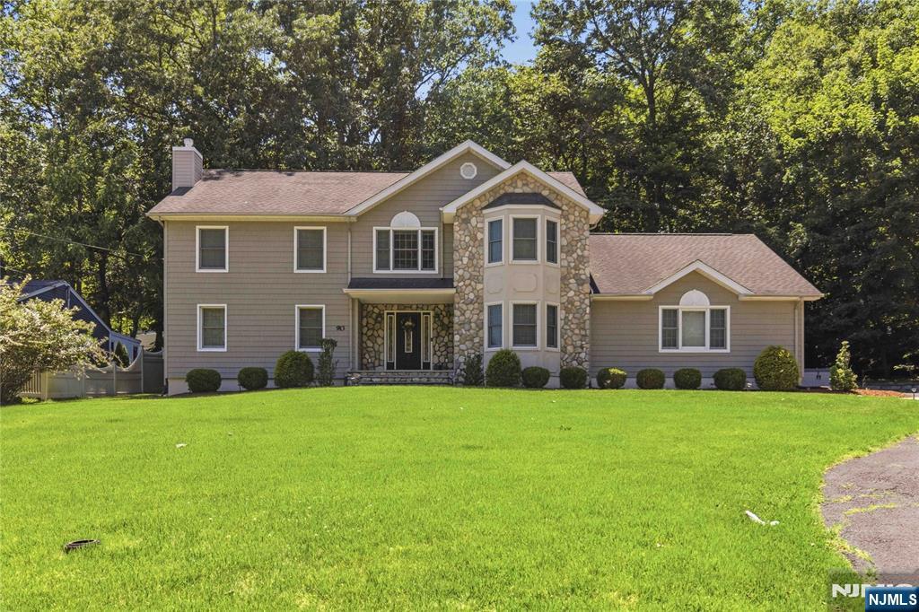 913 High Mountain Road